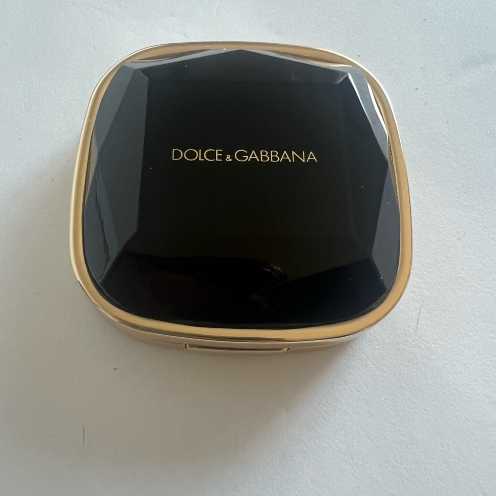Authentic Dolce and Gabbana compact travel mirror.